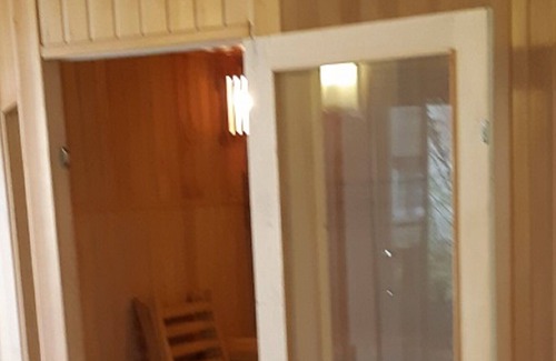 Lescouet-Gouarec Cottage | Brittany Holiday Cottage Gite with Hot Tub & Sauna