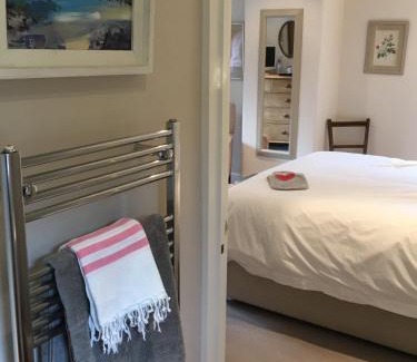 Brackley Bed & Breakfast | Brook Farm Cottage
