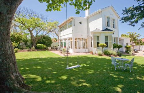 Rosebank House | Brooklands House