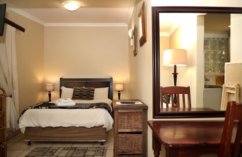 Brooklyn House | Brooklyn Guesthouses - Budget Double Room