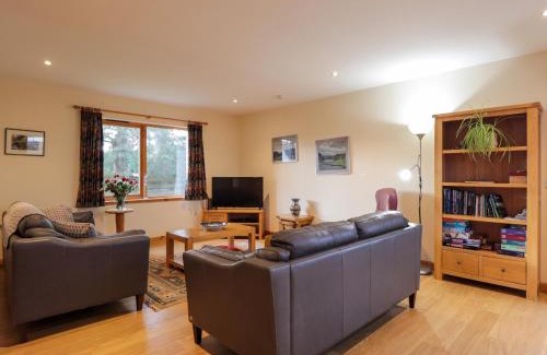 Grantown-on-Spey House | Bruach Gorm Cottage