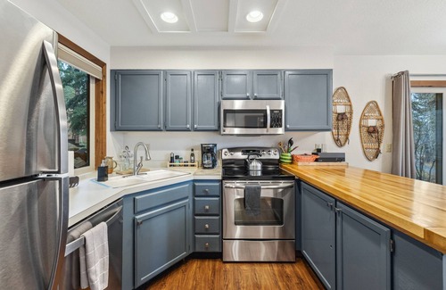Bear Basin Estates House | Brundage Meadows 1 - Bright, cozy - 2story - wood stove - forest views - by trails, lake, town