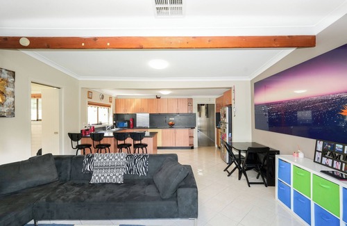 Brunswick House | BRUNSWICK, Melbourne-Cosy room in a great location. Shared Bathroom/living areas