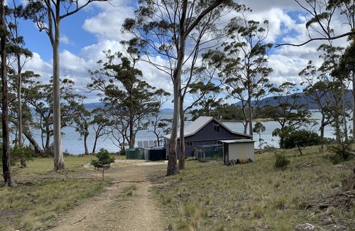 Kingborough Cabin | Bruny Island, Secluded Waterfront on 5 acres