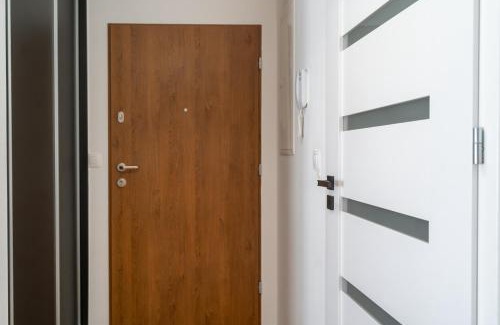 Katowice Apartment | Brynów Rzepakowa Harmony Apartment by BookingHost