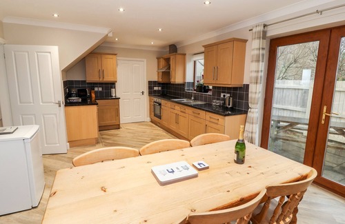 Brynrefail Cottage | Bryn Seion