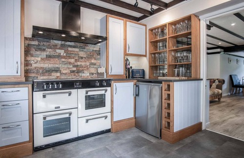 Oxwich House | Bryn View – 5 Bedroom Holiday Home – Oxwich