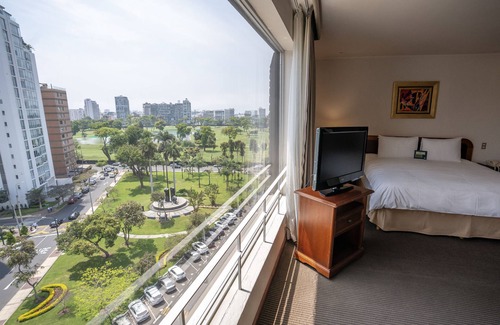 Sector 1 Hotel | BTH Hotel Lima Golf