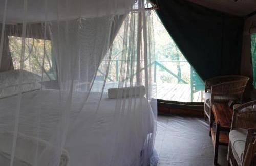 Central Region Cabin | Bua River Lodge