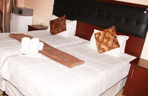 Germiston Hotel | Bubble Ball Guest House