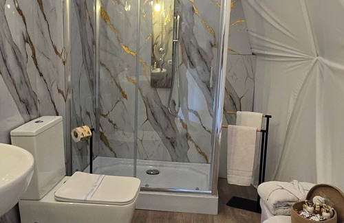 Paterno Hotel | Bubble Glamping Sicily