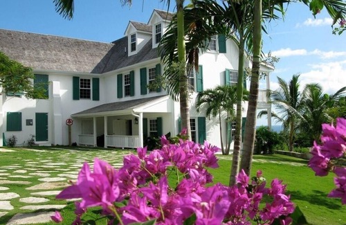 Governor's Harbour House | Buccaneer Hill Main House 5 Bedroom Home