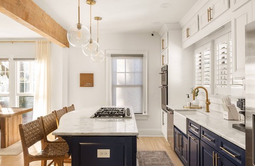 North Buckhead House | Buckhead Bliss - Peaceful, Stylish Retreat with Modern Comfort in Prime Location