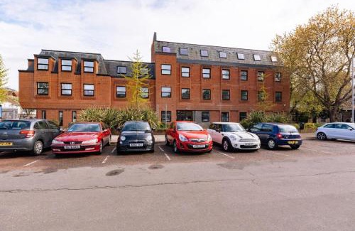 Ipswich Apartment | Budget 1 Bed Top Floor Apartment in Ipswich