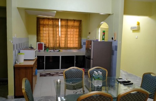 Tanjung Tanah Merah Apartment | Budget Beach Condo@Cocobay Resort Condominium