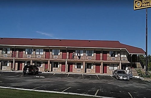 Winchester Hotel | Budget Host Inn