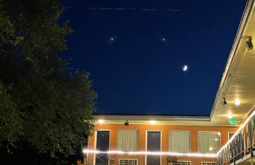 Covington Hotel | Budget Inn near WestRock