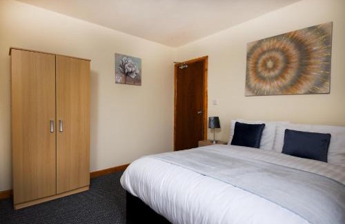 Oldham House | Budget Rooms