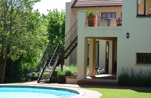 Magaliesberg Hotel | Budmarsh Country Lodge