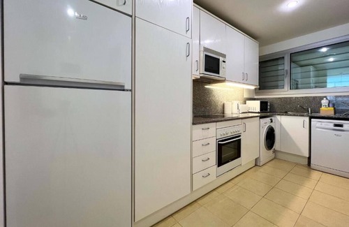 Eixample Apartment | Building with communal roof terrace with pool!