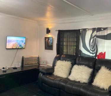 Savusavu House | Bula Bliss 3-Bedroom Holiday Home with Sea View - Savusavu