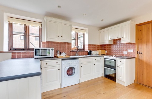 Cranbrook House | Bull Cottage - Two Bedroom House, Sleeps 4