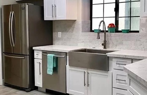 Bullhead City House | Bullhead oasis! Enjoy putt putt, view, pool & heated spa!