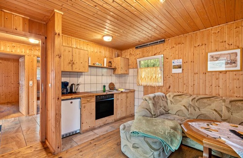 Kollm House | Bungalow '18 - Finnhütte' with Private Terrace and Shared Garden