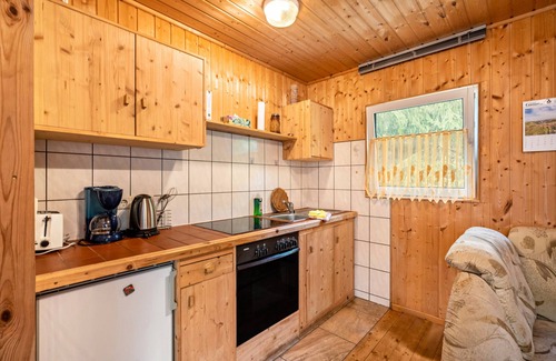 Kollm House | Bungalow '18 - Finnhütte' with Private Terrace and Shared Garden