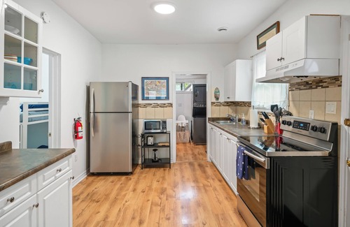 Crystal Beach House | Bungalow by the Beach