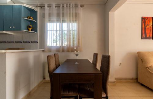 Gran Alacant House | Bungalow en Gran Alacant con Terraza y piscina comunitaria