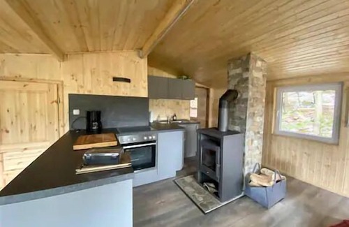 Bucha House | Bungalow for 4 guests with 38m² in Unterwellenborn (145224)