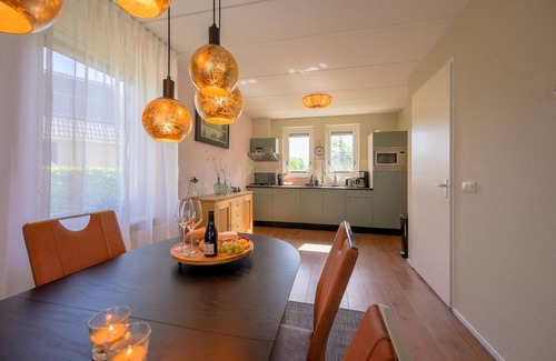 Sondel House | Bungalow in Sondel near Slotermeer Lake