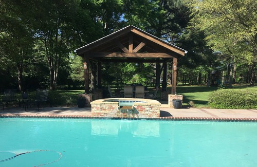 Madison House | Bungalow in the Pines