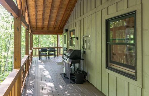 Cullowhee House | Bungalow, Lake Glenville, Amazing Views, & Sauna!