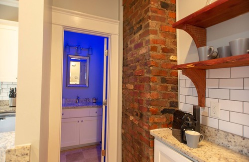 Durham House | Bungalow near Duke and Downtown Durham