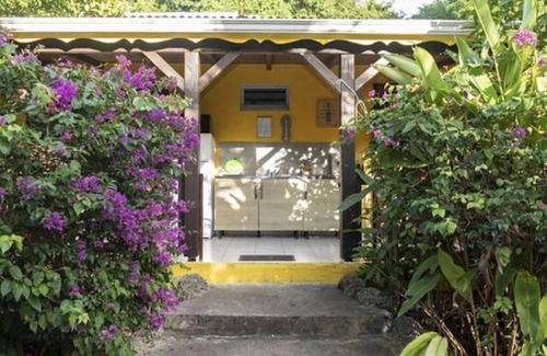 Les Mangles House | Bungalows in Guadeloupe ATOUMO