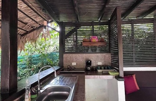 Santa Lucia House | Bungalows Namu: 300 m from the beach, private pool