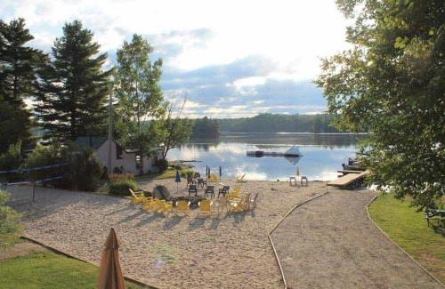 Seguin House | Bunkie 4 At The Lake On Muskoka Shores