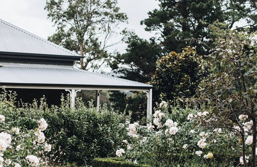 Bowral House | Bunya House, circa 1890, walk to Bowral