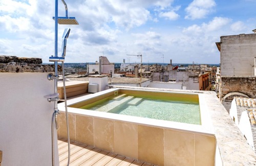 Martina Franca Apartment | Buone Maniere Exclusive Rooms Ulivo room