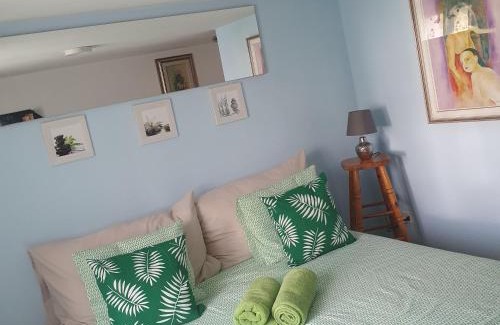 Morschach Apartment | Buongustaio1 Zimmer mit ensuite T&B