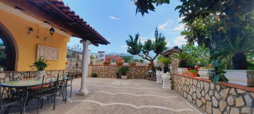 Santa Maria la Carita Bed & Breakfast | Buonocore Rooms