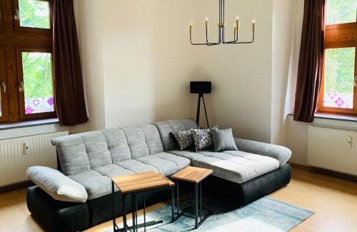 Aue Apartment | Burg Aue- Ferienwohnungen Erzglück - Familien - im Grünen - zentral