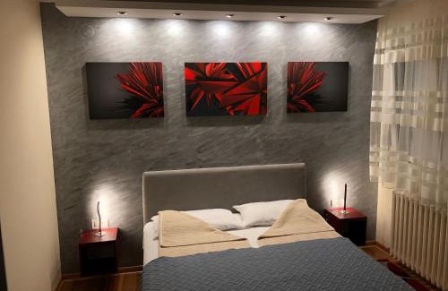 Novi Beograd Apartment | Burgundy Apartment