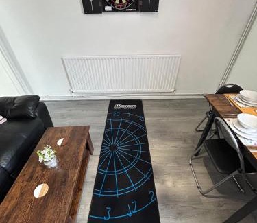 West Bromwich House | Burlington House - Luxury Home for Contractors