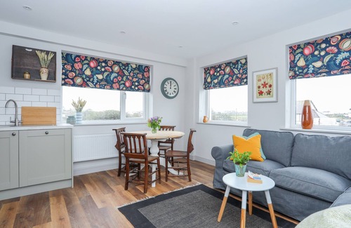 Holyhead Cottage | Burton Apartment