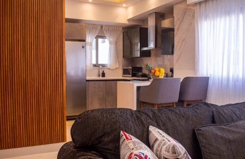 La Arboleda Apartment | Burungos Place @ Britney Tower IV C-5