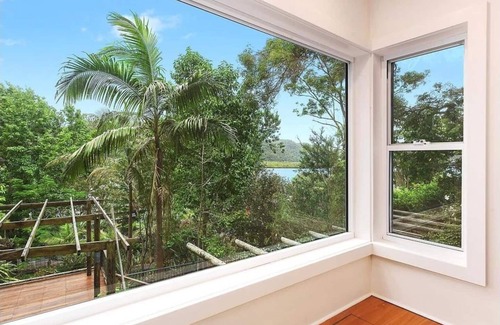 Spencer House | Bush Retreat on the Hawkesbury River