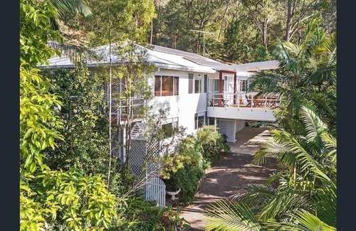 Spencer House | Bush Retreat on the Hawkesbury River